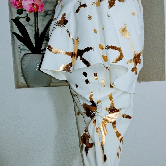 Bebe Ethereal Girl Sleeveless V-neck Peplum Dress - Picture 6 of 8